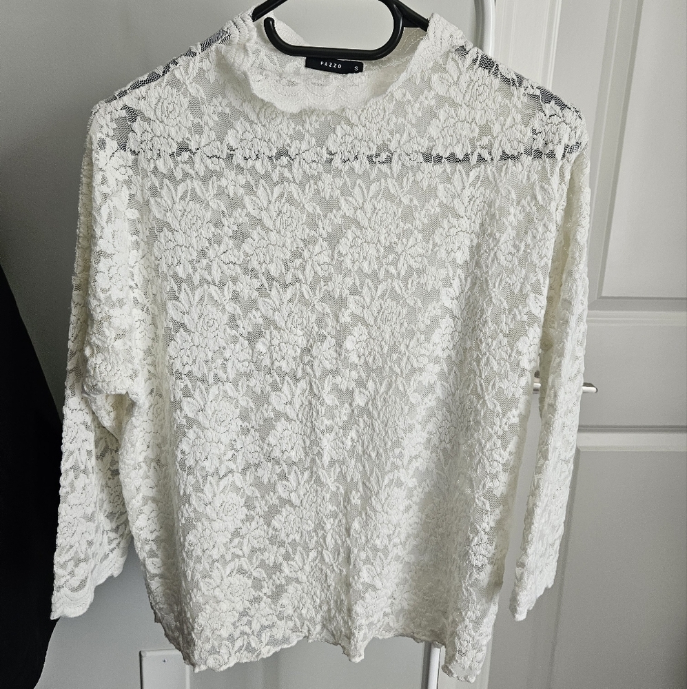 White See Through Lace 3/4 Sleeve Top